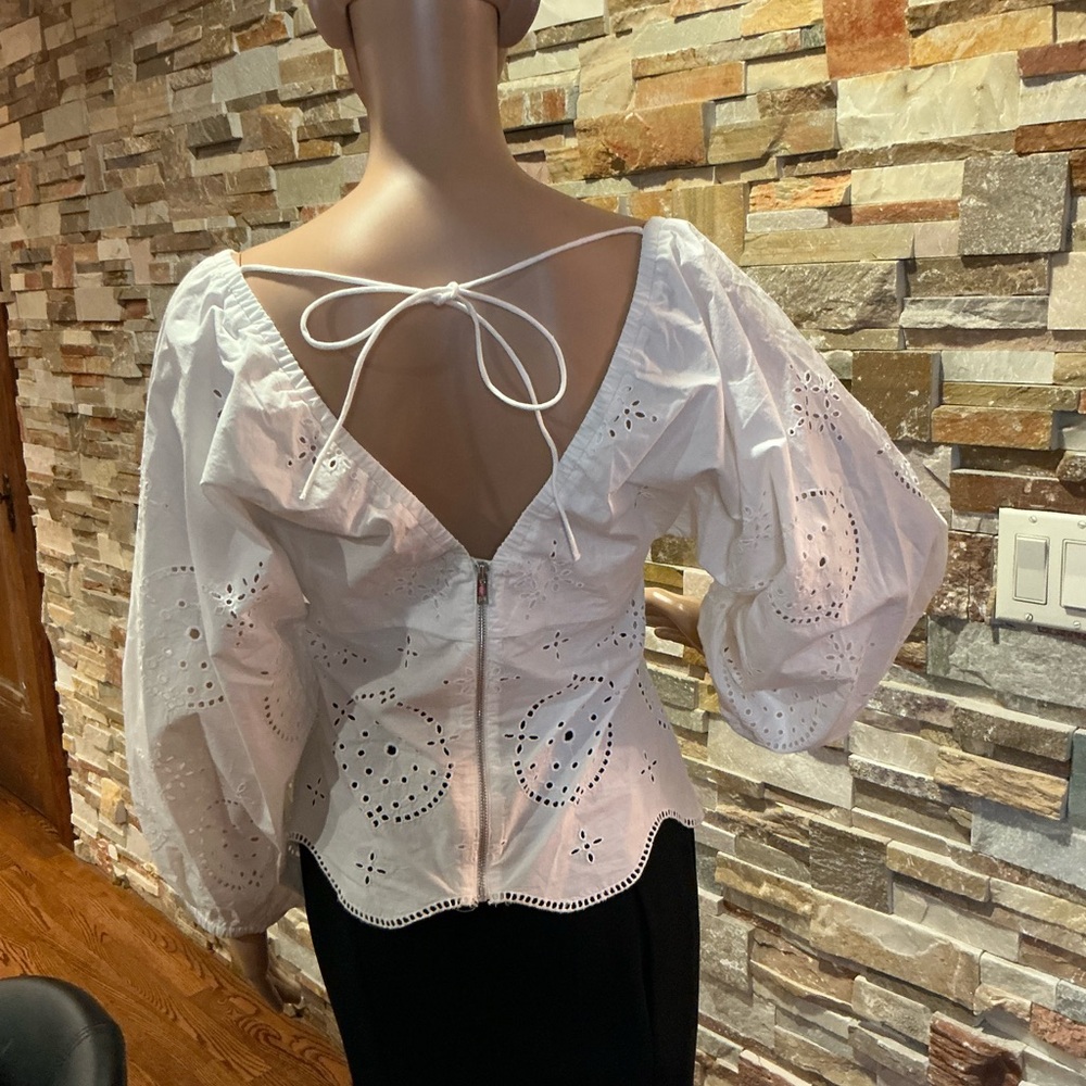 REISS Becci Elegant Embroidered Top - Picture 4 of 7